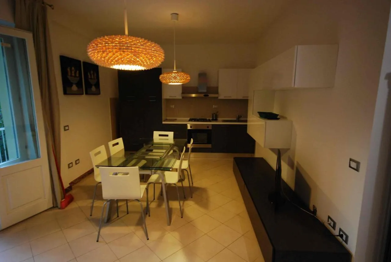 Zolezzi N7 Apartment Massa  Italy